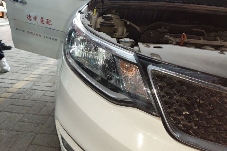 Used Kia K2 2015 Hatchback 1.4L MT GLS Cool Edition Right Front Headlight