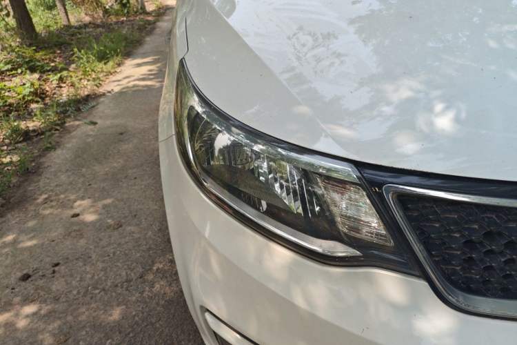 Used Kia K2 2015 Sedan 1.4L MT GLS Right Front Headlight