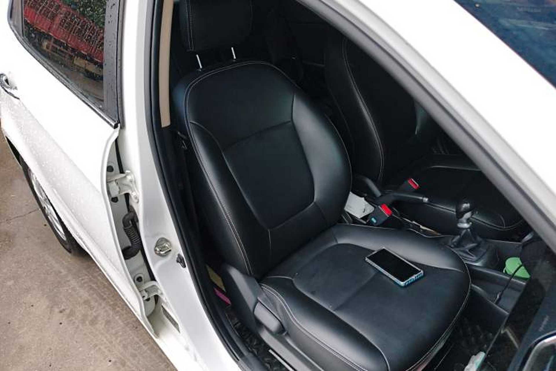 Used Kia K2 2015 Sedan 1.4L MT GLS Right Front Seat