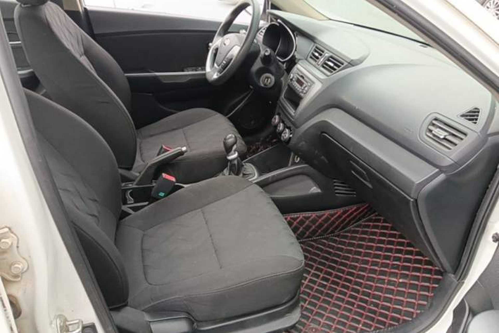 Used Kia K2 2015 Sedan 1.4L MT GLS Right Front Seat