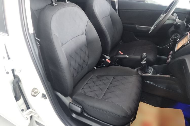 Used Kia K2 2015 Sedan 1.4L MT GLS Right Front Seat