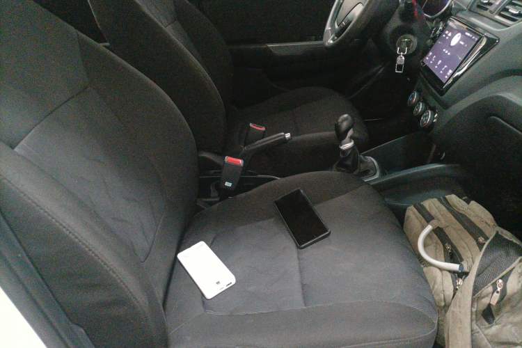 Used Kia K2 2015 Sedan 1.4L MT GLS Right Front Seat