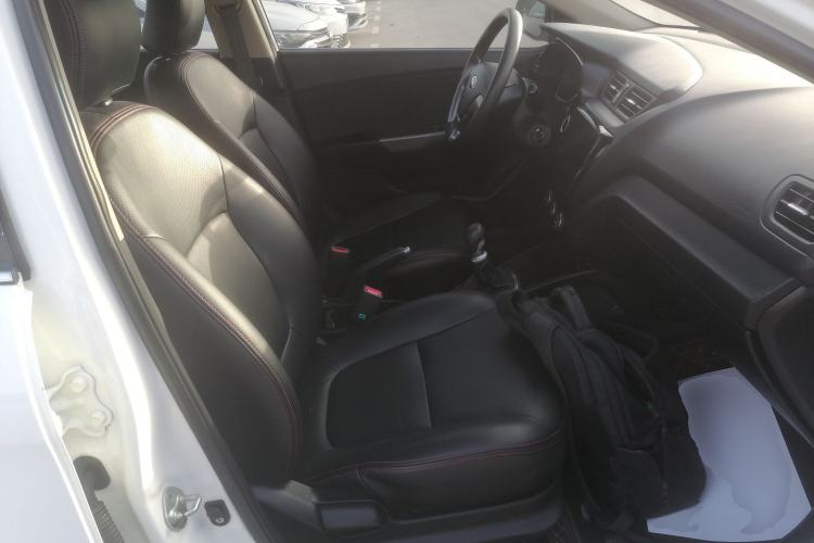 Used Kia K2 2015 Sedan 1.4L MT GLS Right Front Seat