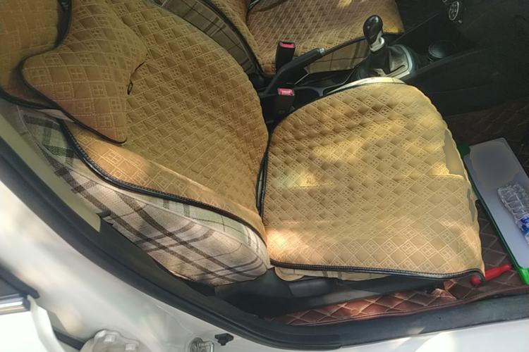 Used Kia K2 2015 Sedan 1.4L MT GLS Right Front Seat