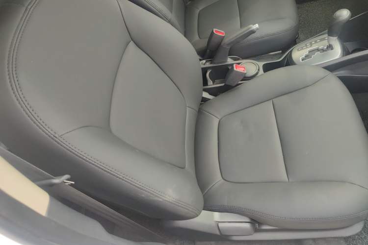 Used Kia K2 2015 Sedan 1.4L Automatic GLS Right Front Seat