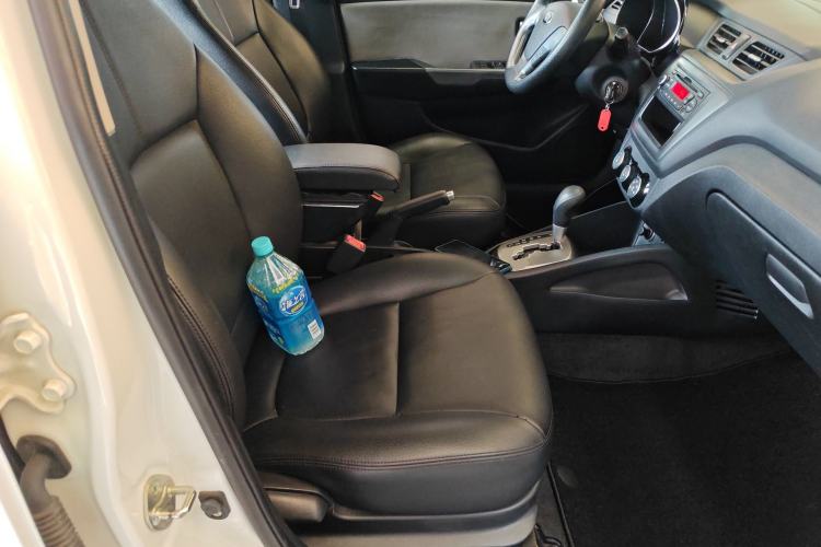 Used Kia K2 2015 Sedan 1.4L Automatic GLS Right Front Seat