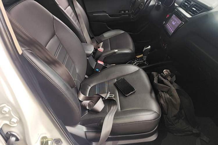 Used Kia K2 2015 Sedan 1.6L Automatic Transmission Premium Right Front Seat