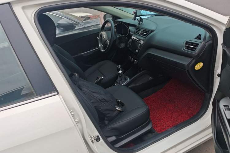 Used Kia K2 2015 Sedan 1.4L MT GLS Right Front Seat