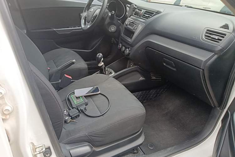 Used Kia K2 2015 Sedan 1.4L MT GLS Right Front Seat