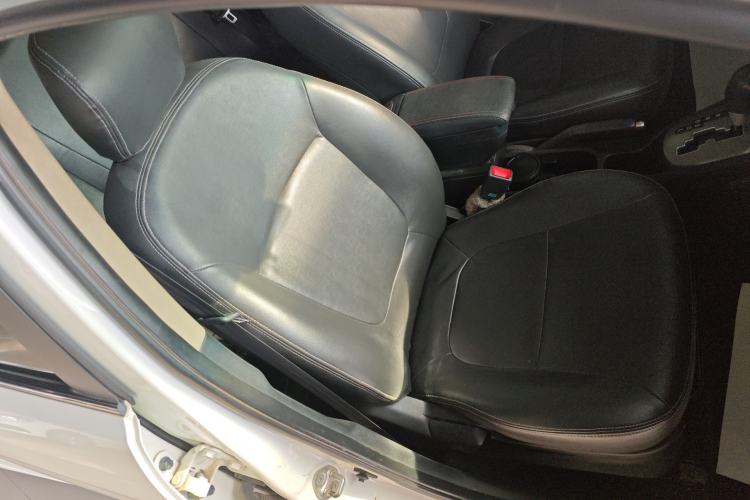 Used Kia K2 2015 Sedan 1.4L Automatic GLS Right Front Seat