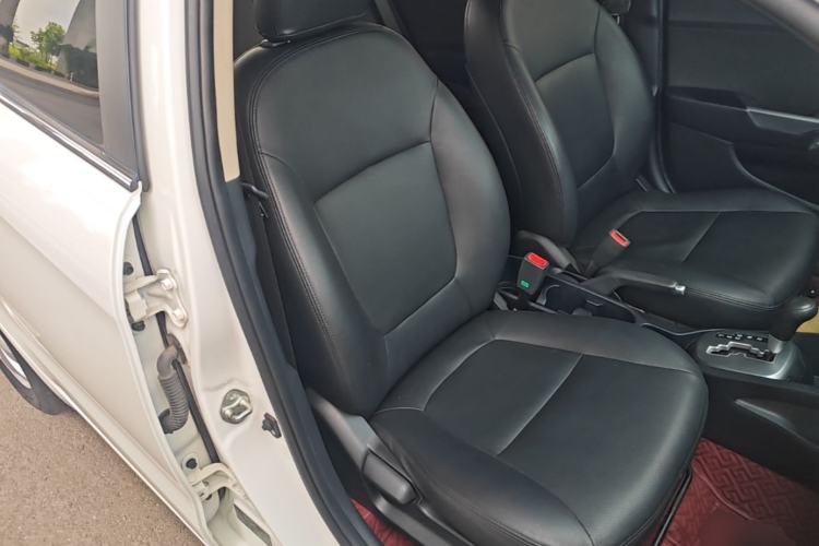 Used Kia K2 2015 Sedan 1.4L Automatic GLS Right Front Seat