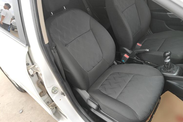 Used Kia K2 2015 Sedan 1.4L MT GLS Right Front Seat