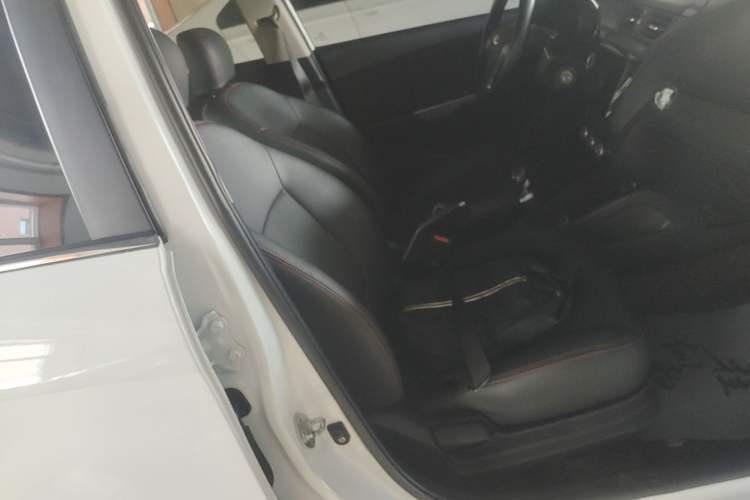 Used Kia K2 2015 Sedan 1.4L MT GLS Right Front Seat