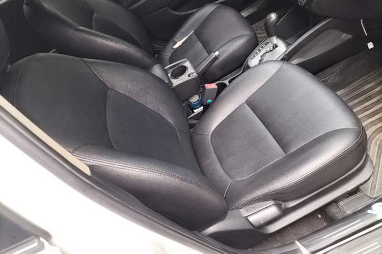 Used Kia K2 2015 Sedan 1.4L Automatic GLS Right Front Seat