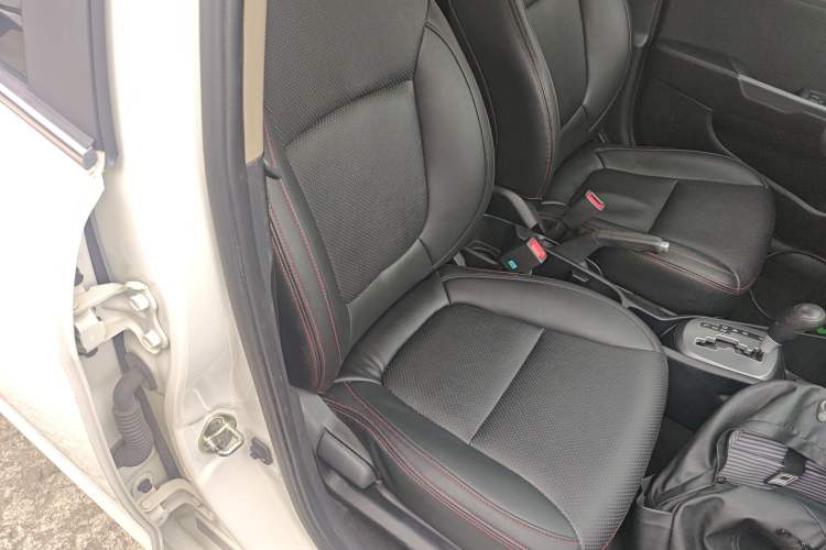 Used Kia K2 2015 Sedan 1.4L Automatic GLS Right Front Seat