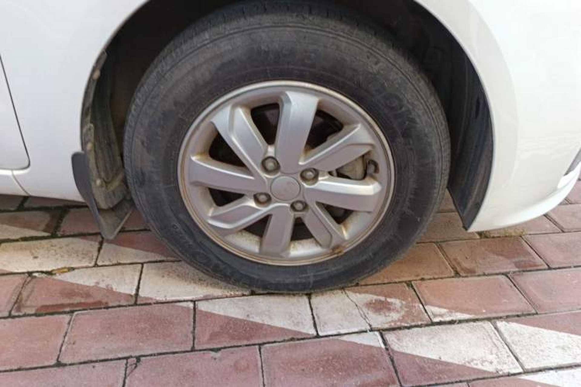 Used Kia K2 2015 Sedan 1.4L MT GLS Right Front Wheel Hub