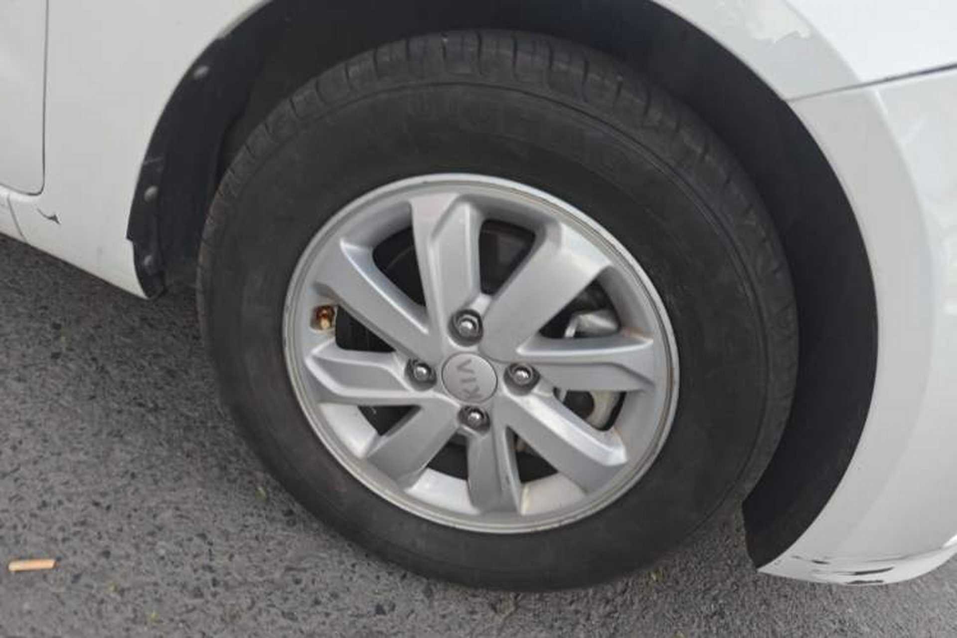 Used Kia K2 2015 Sedan 1.4L Automatic GLS Right Front Wheel Hub