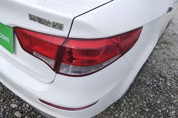 Used Kia K2 2015 Sedan 1.4L MT GLS Right Rear Taillight