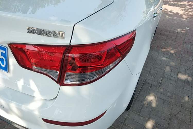 Used Kia K2 2015 Sedan 1.4L Automatic GLS Right Rear Taillight