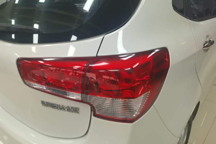 Used Kia K2 2015 Hatchback 1.4L AT GLS Cool Edition Right Rear Taillight