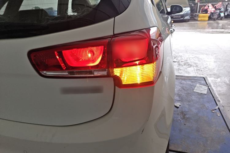 Used Kia K2 2015 Hatchback 1.4L AT GLS Cool Edition Right Rear Taillight