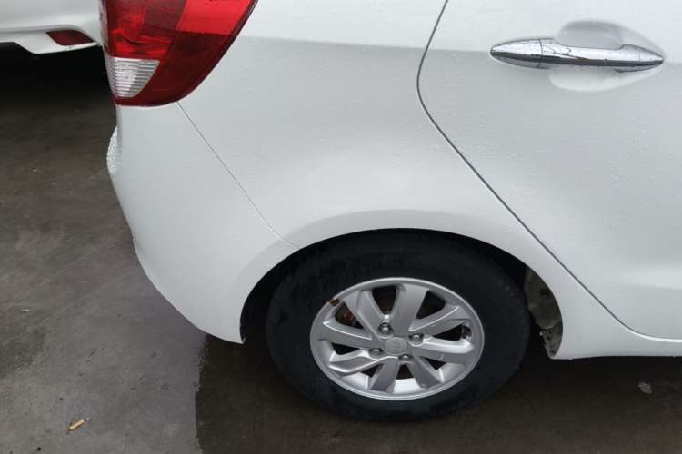 Used Kia K2 2015 Hatchback 1.4L AT GLS Cool Edition Right Rear Wheel Hub