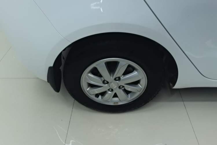 Used Kia K2 2015 Hatchback 1.4L AT GLS Cool Edition Right Rear Wheel Hub
