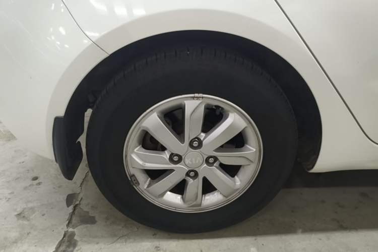Used Kia K2 2015 Hatchback 1.4L AT GLS Cool Edition Right Rear Wheel Hub