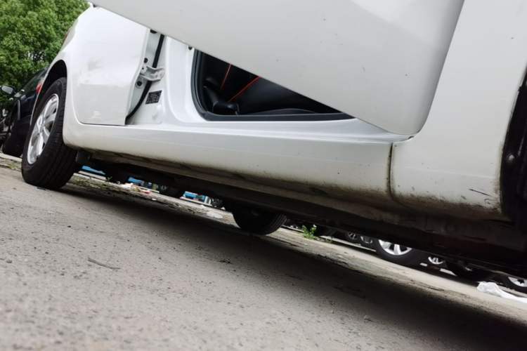 Used Kia K2 2015 Sedan 1.4L MT TOP Right Side Sill