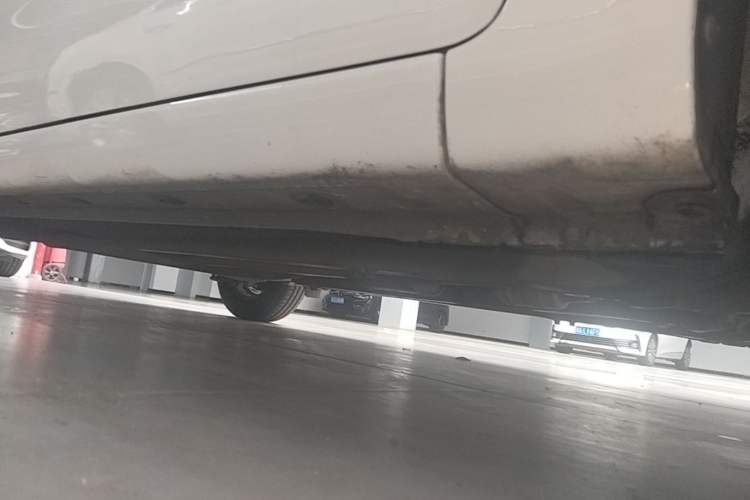 Used Kia K2 2015 Hatchback 1.4L AT GLS Cool Edition Right Side Sill
