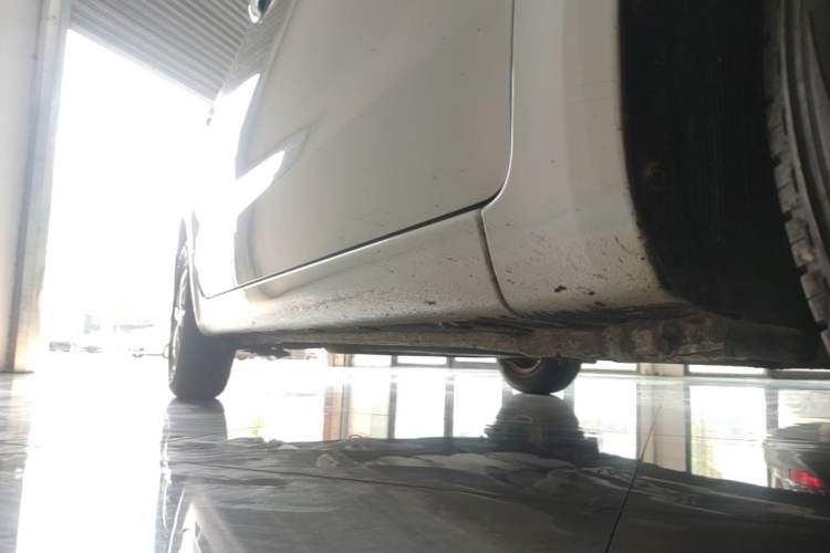 Used Kia K2 2015 Sedan 1.4L MT GLS Right Side Sill