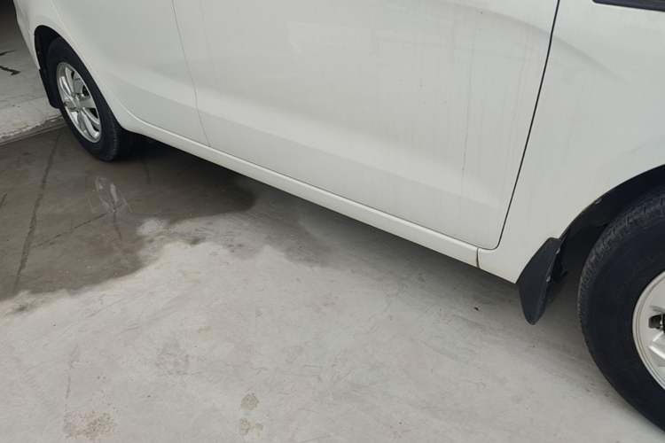 Used Kia K2 2015 Sedan 1.4L Automatic GLS Right Side Sill