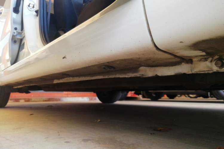 Used Kia K2 2015 Sedan 1.4L Automatic GLS Right Side Sill