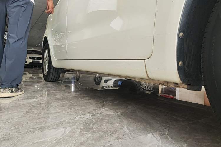 Used Kia K2 2015 Sedan 1.4L Automatic GLS Right Side Sill