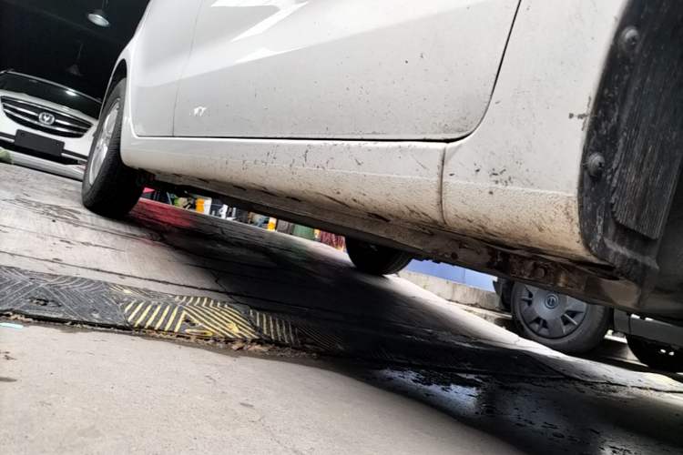 Used Kia K2 2015 Sedan 1.4L Automatic GLS Right Side Sill