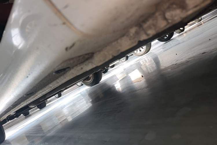Used Kia K2 2015 Hatchback 1.4L AT GLS Cool Edition Right Side Sill