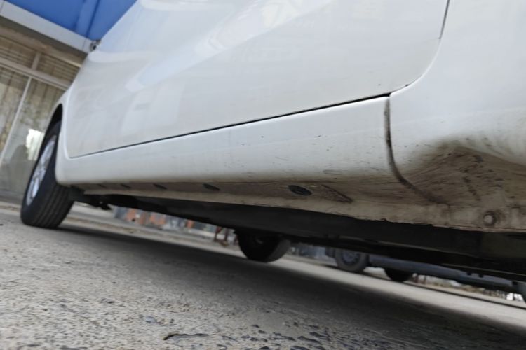 Used Kia K2 2015 Sedan 1.4L MT GLS Right Side Sill