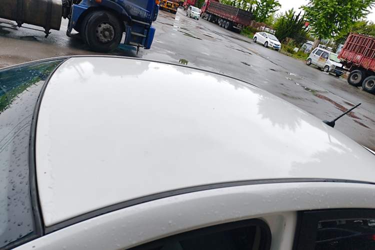 Used Kia K2 2015 Sedan 1.4L MT GLS Roof
