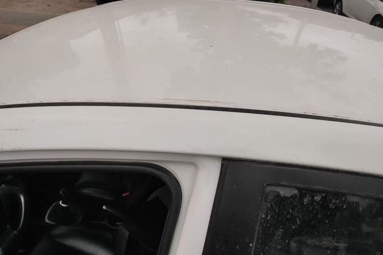 Used Kia K2 2015 Sedan 1.4L MT GLS Roof