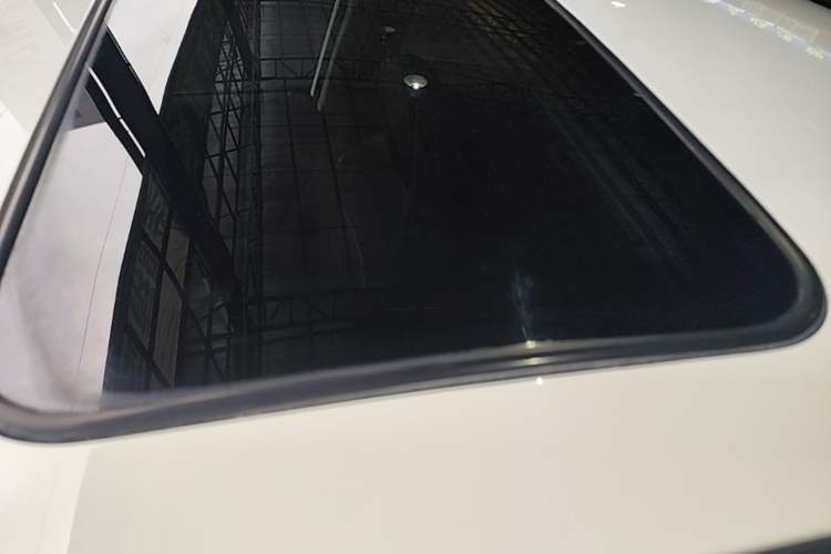 Used Kia K2 2015 Sedan 1.6L Automatic Transmission Premium Roof