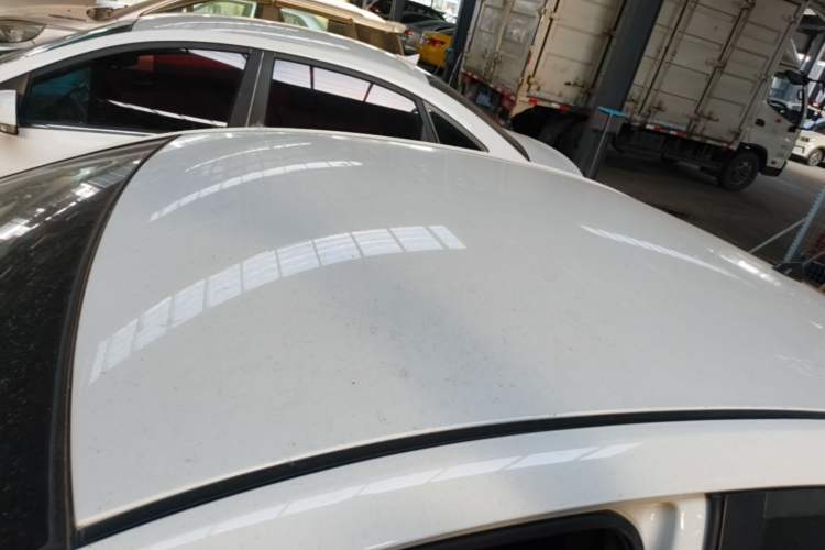 Used Kia K2 2015 Sedan 1.4L MT GLS Roof