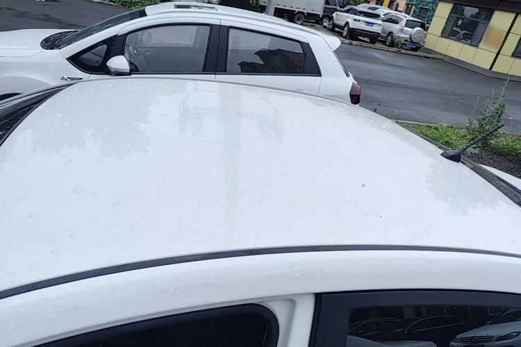 Used Kia K2 2015 Sedan 1.4L MT GLS Roof