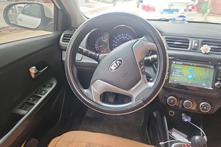 Used Kia K2 2015 Hatchback 1.4L MT GLS Steering Wheel