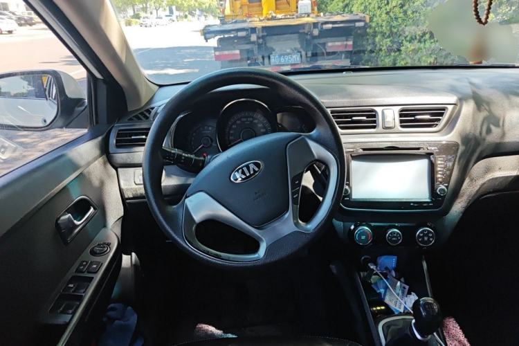 Used Kia K2 2015 Sedan 1.4L MT GLS Steering Wheel