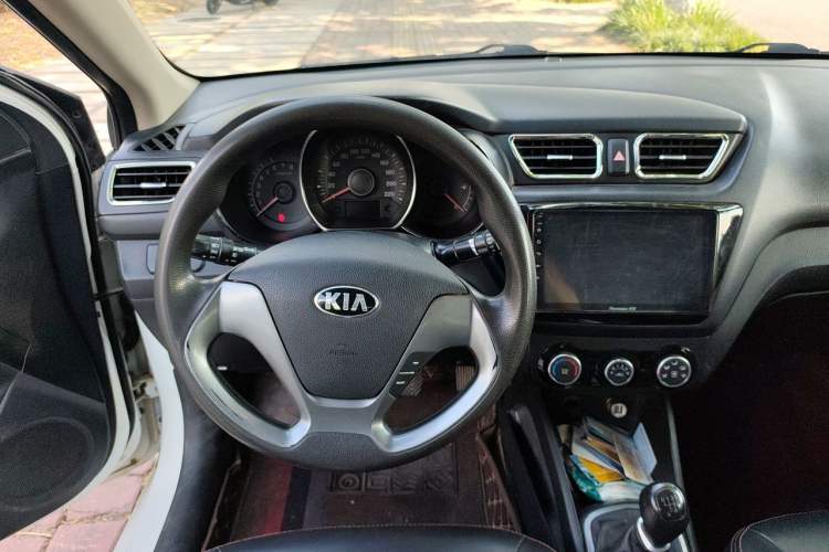 Used Kia K2 2015 Sedan 1.4L MT GLS Steering Wheel
