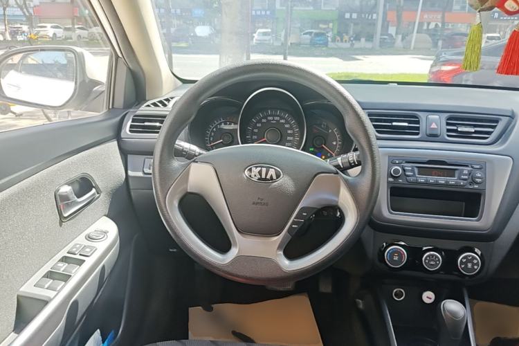 Used Kia K2 2015 Sedan 1.4L Automatic GLS Steering Wheel