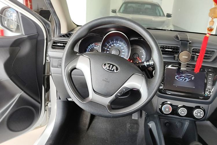 Used Kia K2 2015 Sedan 1.4L MT GLS Steering Wheel
