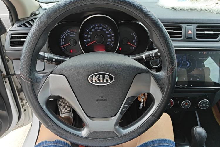 Used Kia K2 2015 Sedan 1.4L Automatic GLS Steering Wheel