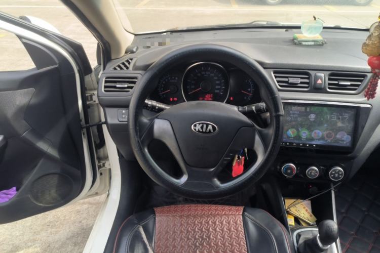 Used Kia K2 2015 Sedan 1.4L MT GLS Steering Wheel