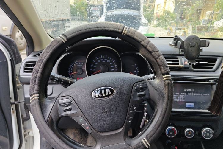Used Kia K2 2015 Sedan 1.4L Automatic GLS Steering Wheel